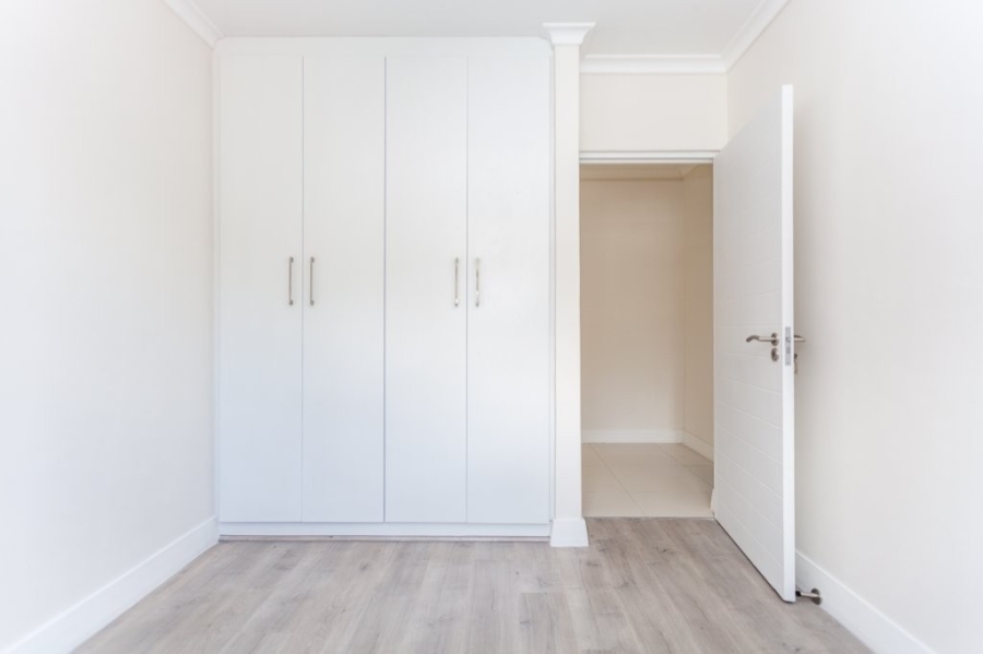 2 Bedroom Property for Sale in Zonnebloem Western Cape